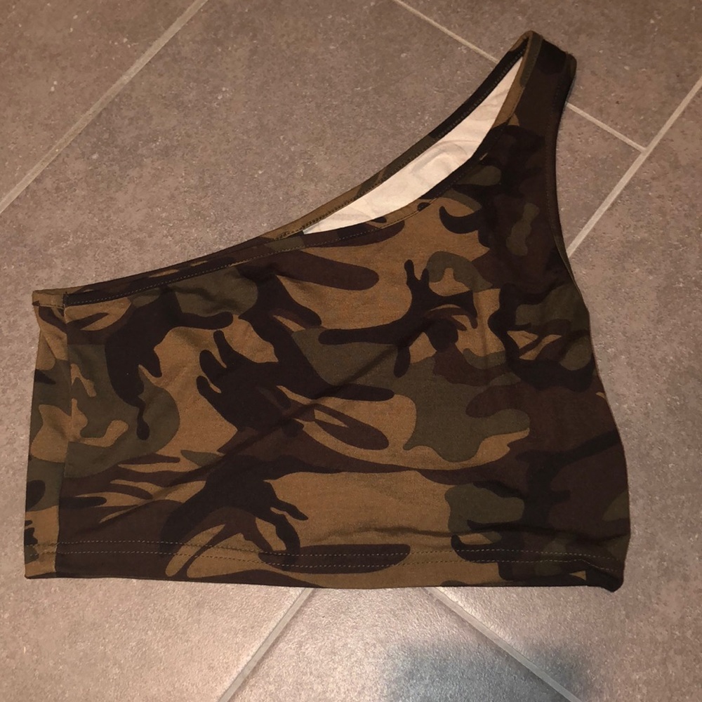 NWOT one-shoulder camo/army tank top!
